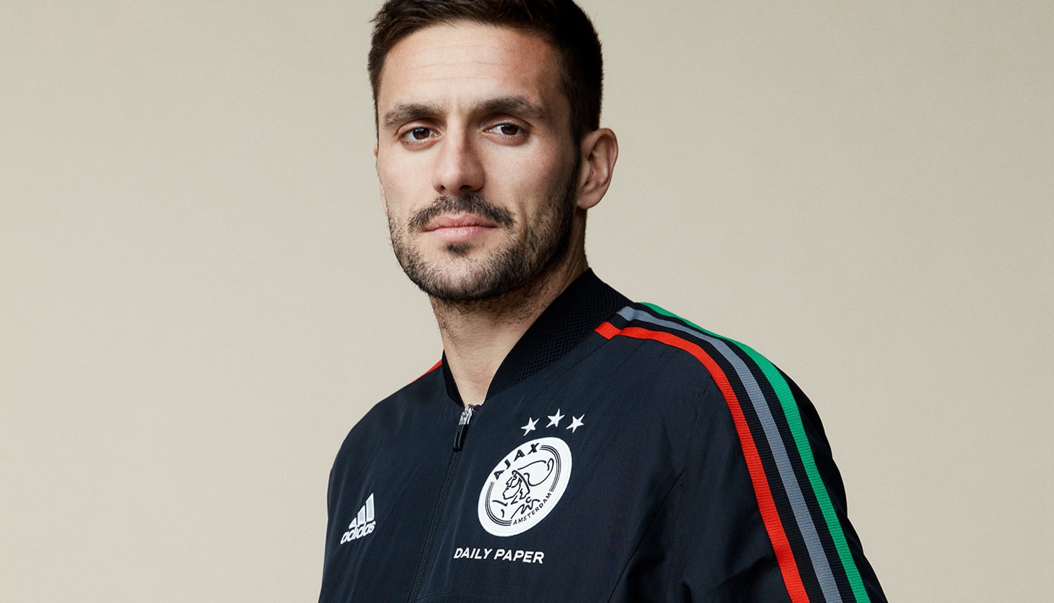 出无数战术 出无数战术